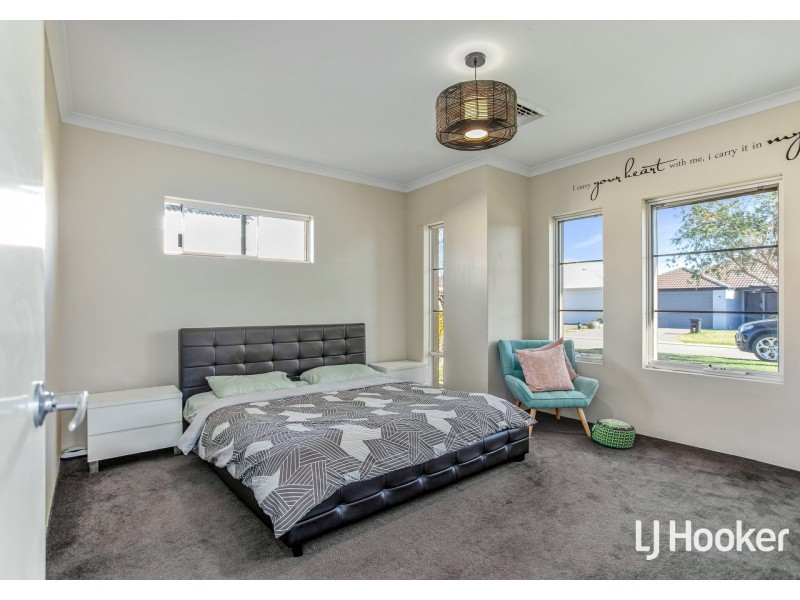 6 Chatham Way, Harrisdale WA 6112