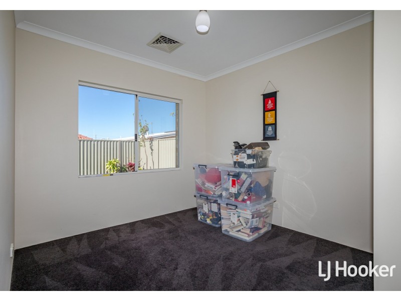 6 Chatham Way, Harrisdale WA 6112