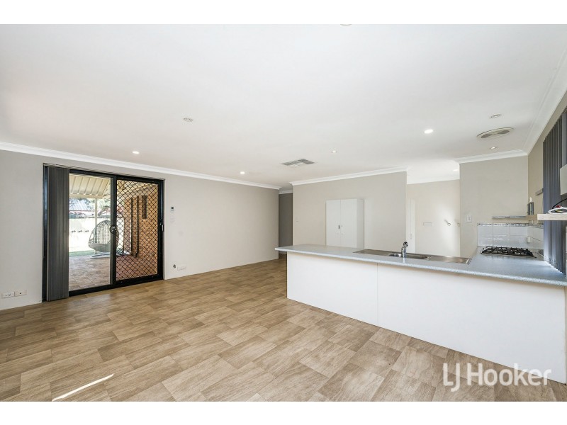 43 Guinivere Way, Camillo WA 6111