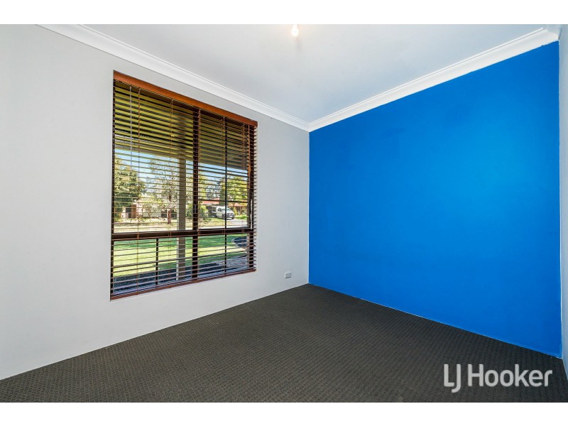 43 Guinivere Way, Camillo WA 6111