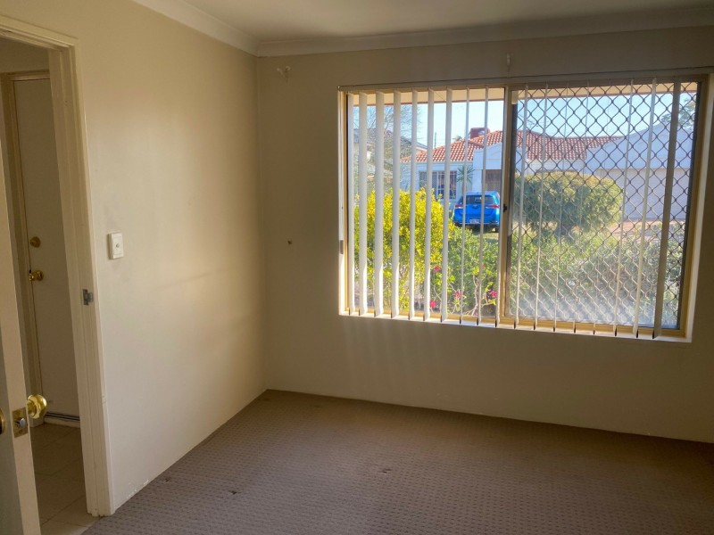 3 Forman Court, Queens Park WA 6107