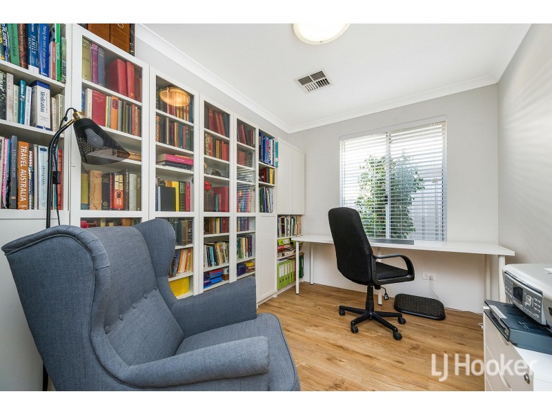 42 Cumbine Loop, Martin WA 6110