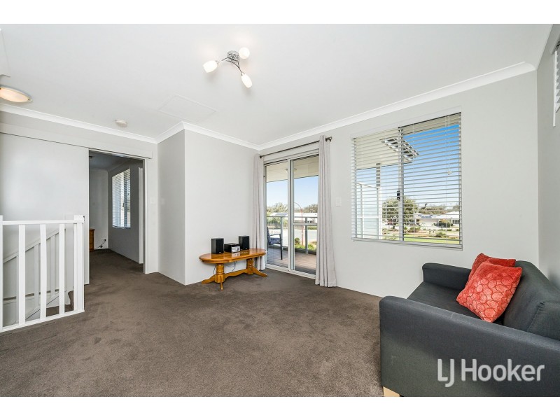 42 Cumbine Loop, Martin WA 6110