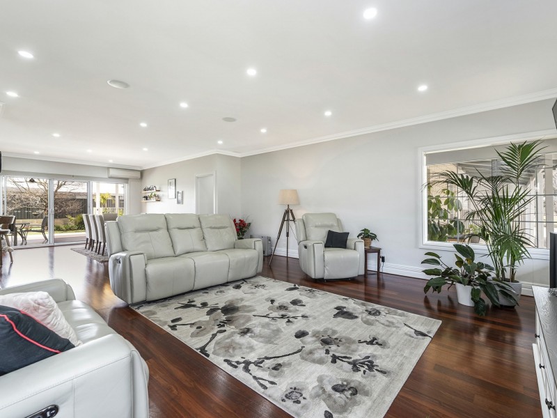 49 Vermilion Boulevard, Hilbert WA 6112