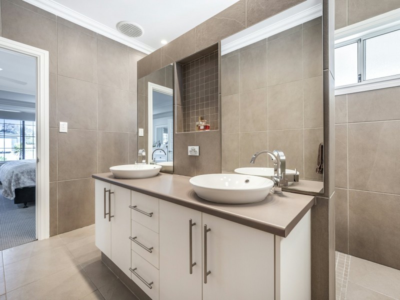 49 Vermilion Boulevard, Hilbert WA 6112