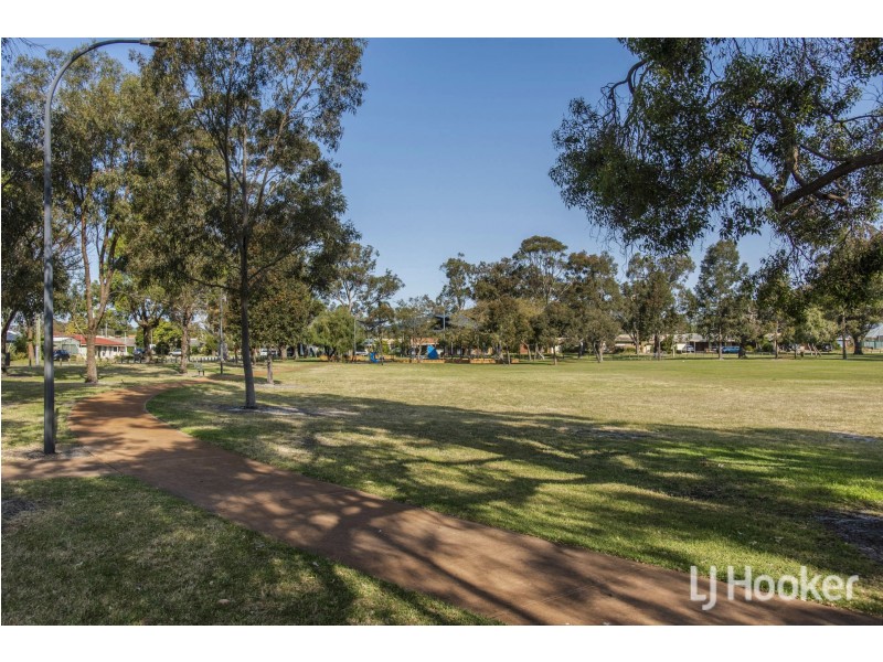 6 Dove Street, Thornlie WA 6108