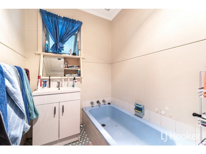 100 Brae Road, High Wycombe WA 6057