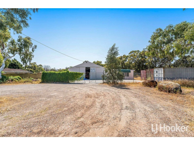 100 Brae Road, High Wycombe WA 6057