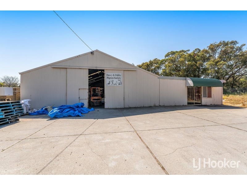 100 Brae Road, High Wycombe WA 6057