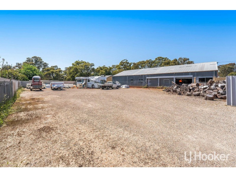 100 Brae Road, High Wycombe WA 6057