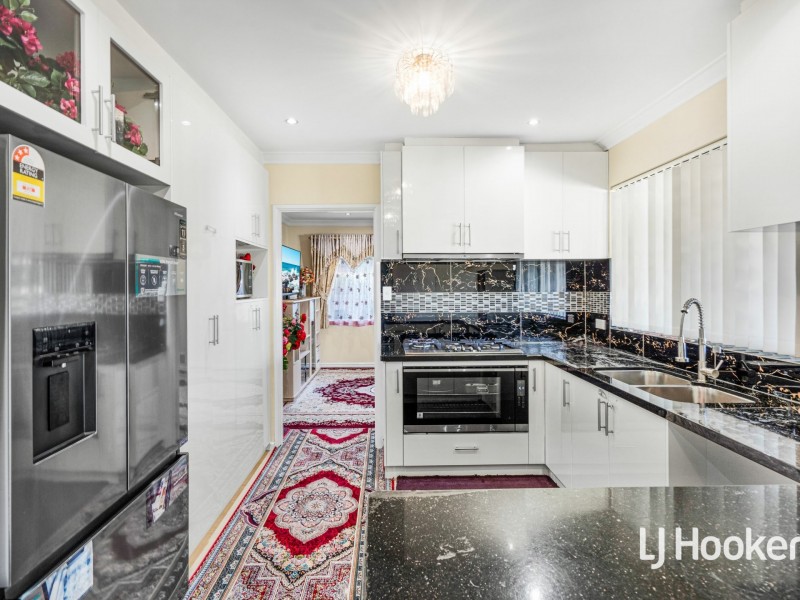 16 Marlow Way, Thornlie WA 6108