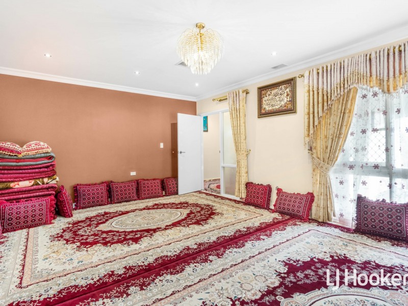 16 Marlow Way, Thornlie WA 6108