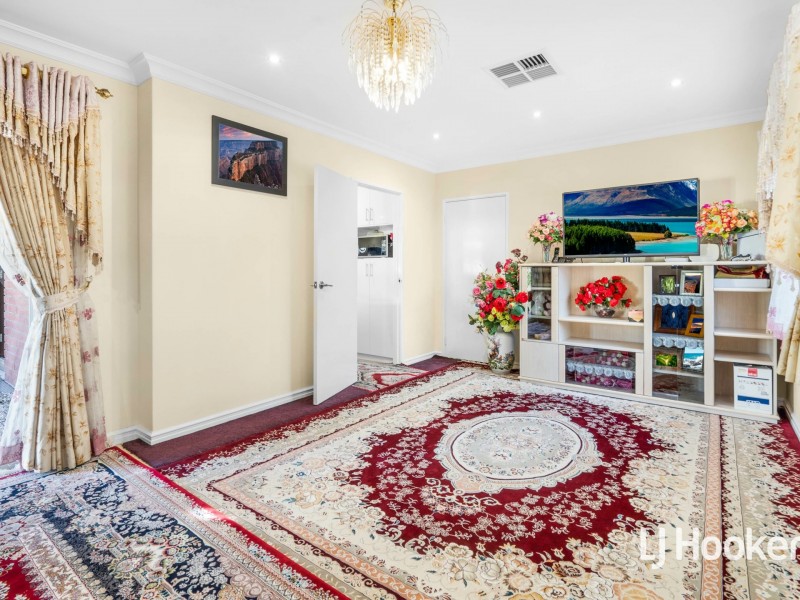 16 Marlow Way, Thornlie WA 6108