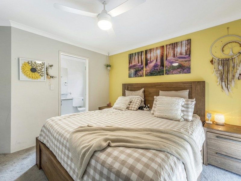 114 Lowanna Way, Armadale WA 6112