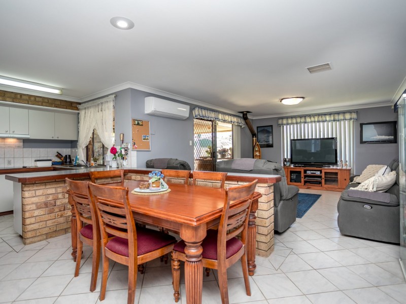 10 Empire Way, Thornlie WA 6108