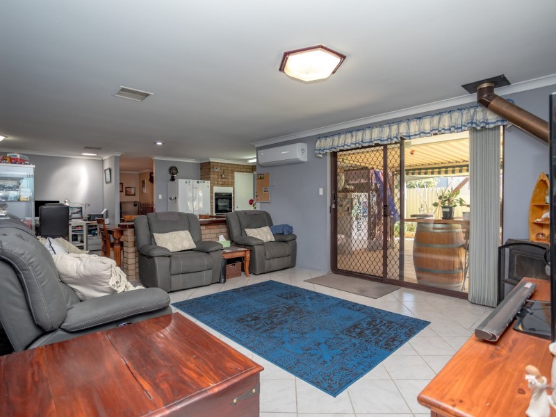 10 Empire Way, Thornlie WA 6108