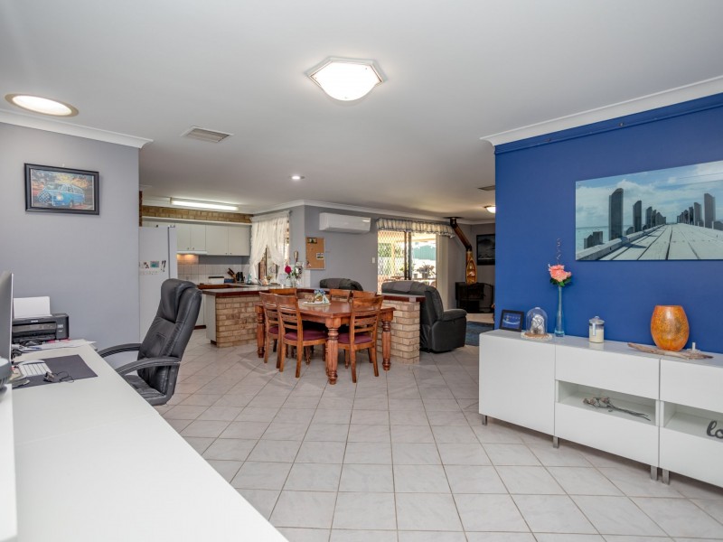 10 Empire Way, Thornlie WA 6108