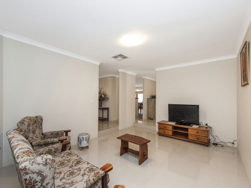 82 Yale Road, Thornlie WA 6108