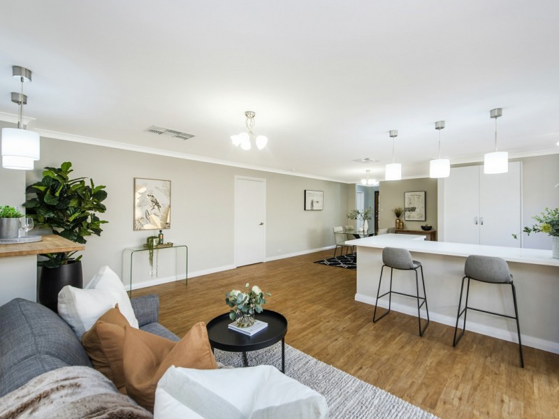 11 Bottlebrush Drive, Thornlie WA 6108