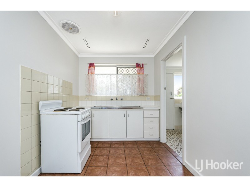 65A Lester Drive, Thornlie WA 6108