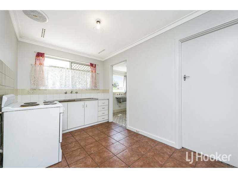 65A Lester Drive, Thornlie WA 6108