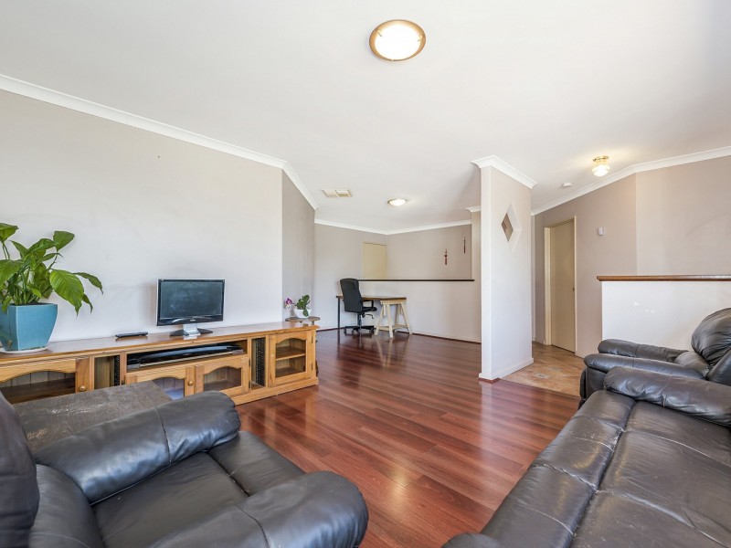 5 Sugarwood Drive, Thornlie WA 6108