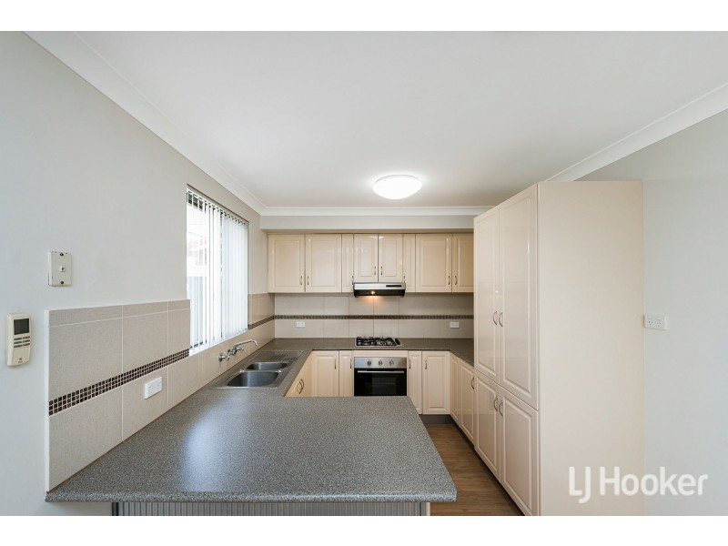 14 Currawong Way, Thornlie WA 6108