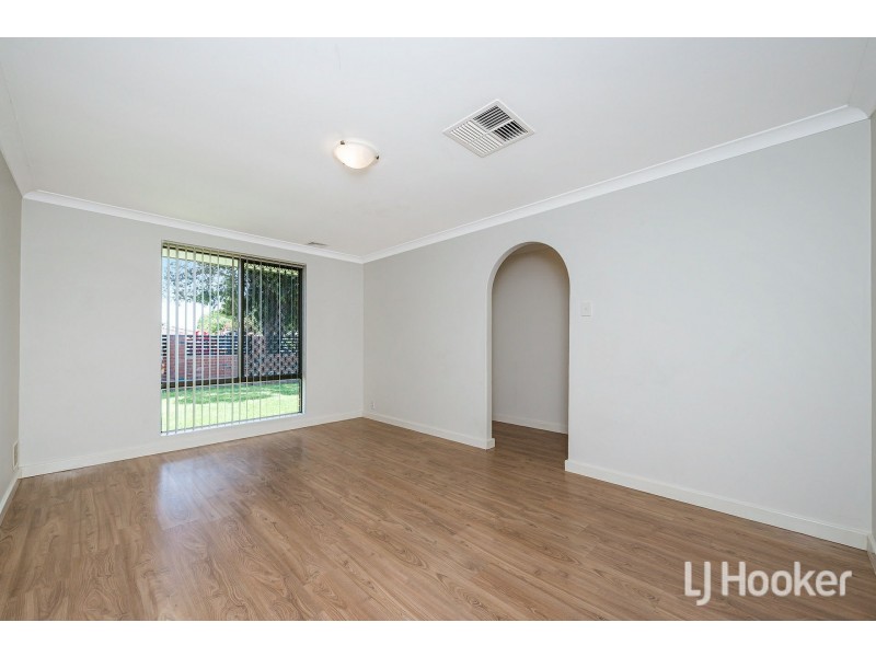 14 Currawong Way, Thornlie WA 6108