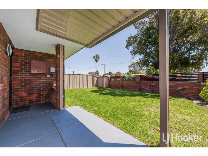 14 Currawong Way, Thornlie WA 6108