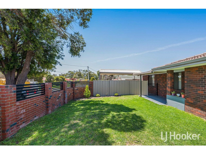 14 Currawong Way, Thornlie WA 6108