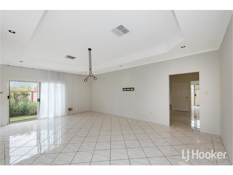 24A Spring Road, Thornlie WA 6108