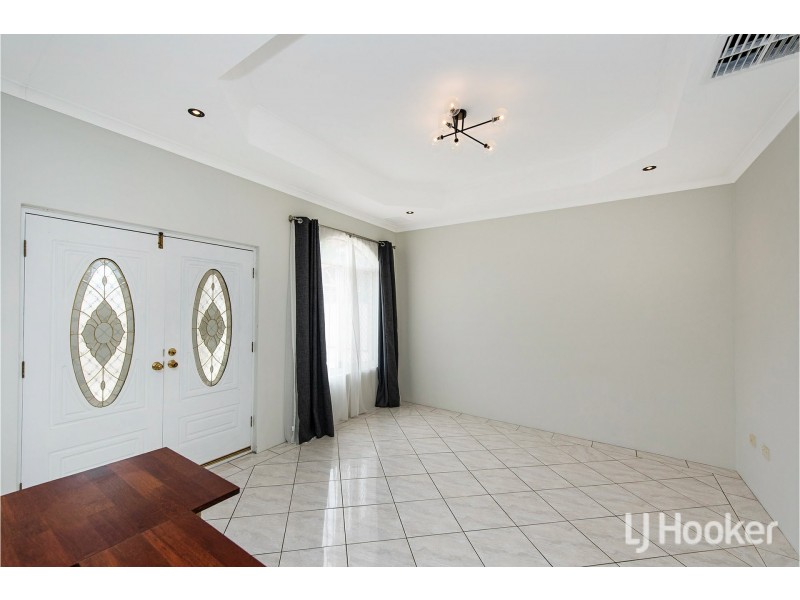 24A Spring Road, Thornlie WA 6108