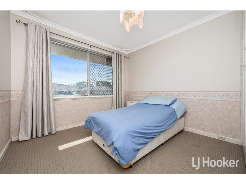 25 Camberley Street, Thornlie WA 6108