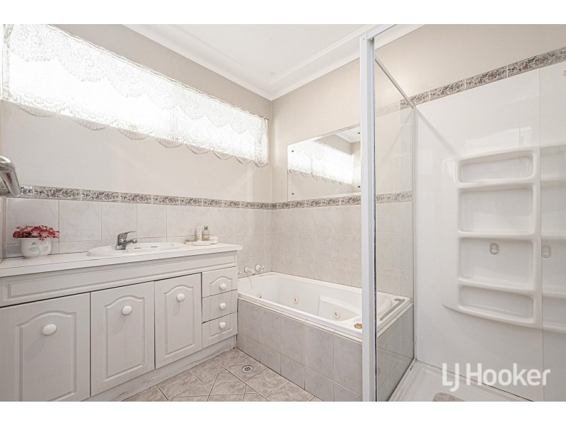 25 Camberley Street, Thornlie WA 6108