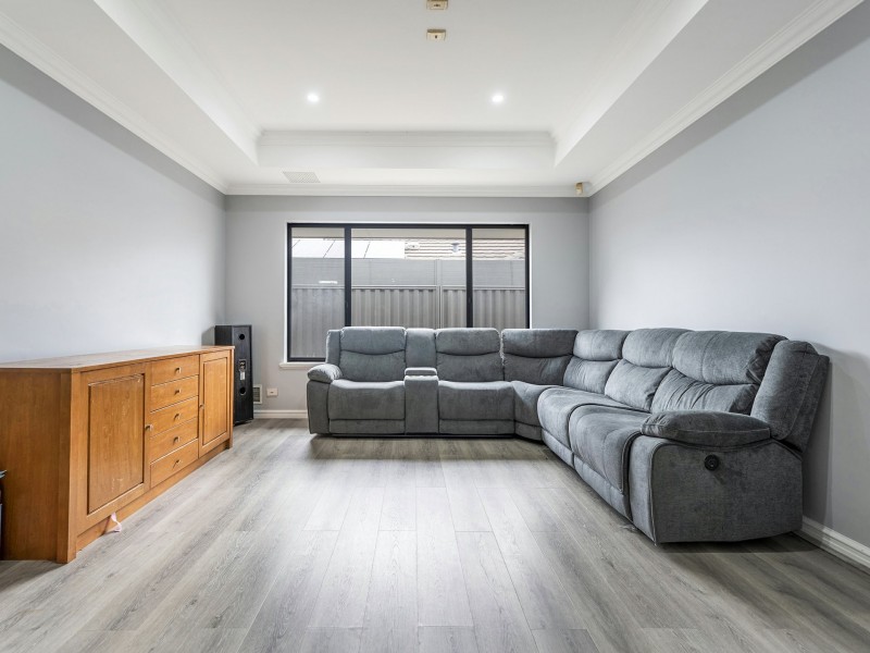 15 Stills Avenue, Harrisdale WA 6112