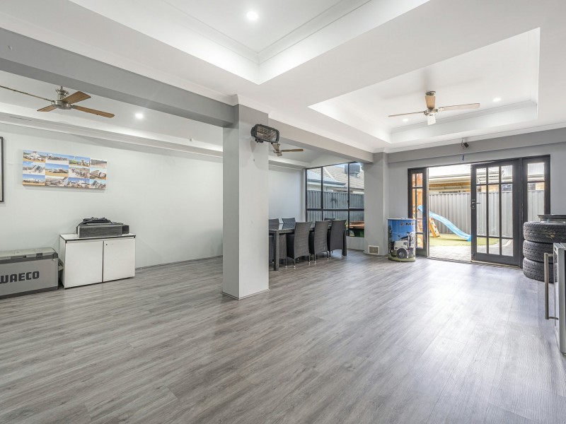 15 Stills Avenue, Harrisdale WA 6112