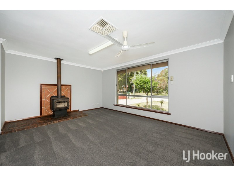 4 Gymea Court, Armadale WA 6112