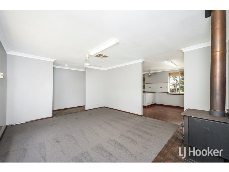 4 Gymea Court, Armadale WA 6112