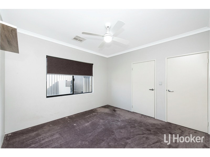 9 Calamocha Way, Piara Waters WA 6112