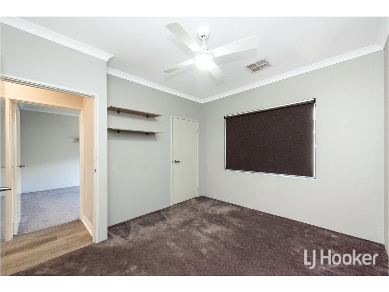 9 Calamocha Way, Piara Waters WA 6112