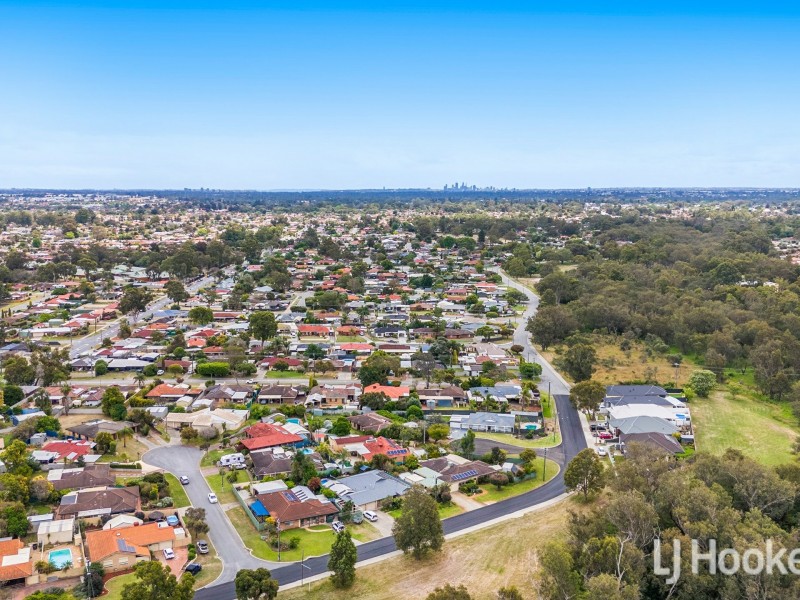 10 Hube Court, Huntingdale WA 6110