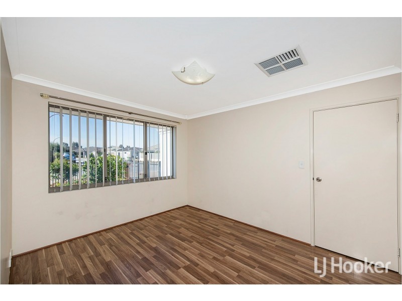 11 Liffey Street, Canning Vale WA 6155