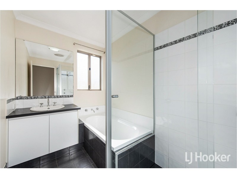 11 Liffey Street, Canning Vale WA 6155