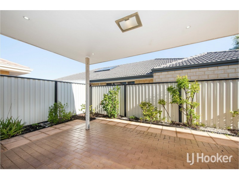 11 Liffey Street, Canning Vale WA 6155