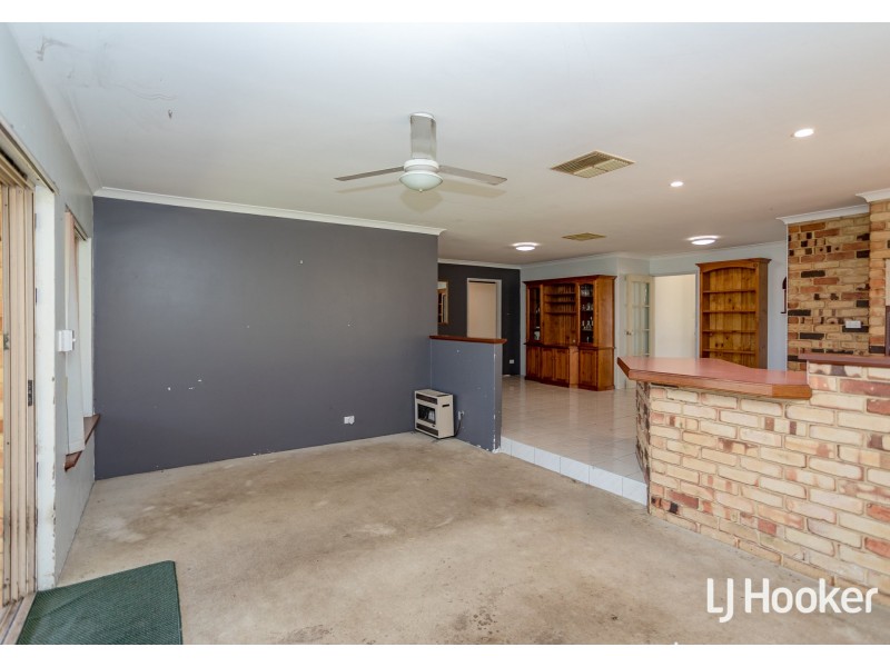 17 Honeyeater Glade, Huntingdale WA 6110