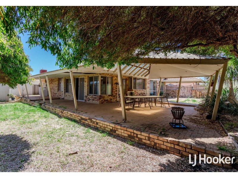 17 Honeyeater Glade, Huntingdale WA 6110