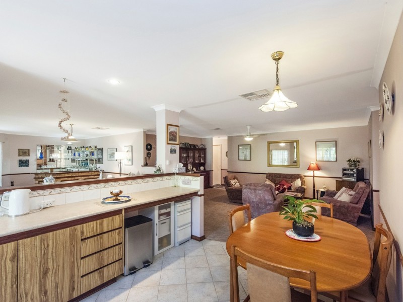 111 Forest Crescent, Thornlie WA 6108