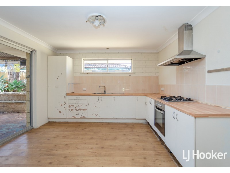 2 Watling Avenue, Lynwood WA 6147