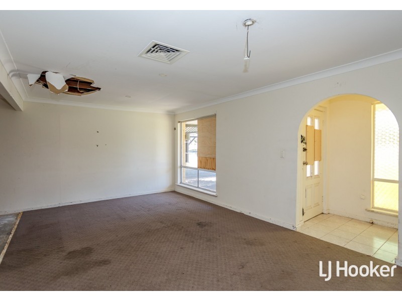 2 Watling Avenue, Lynwood WA 6147