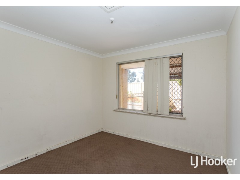 2 Watling Avenue, Lynwood WA 6147